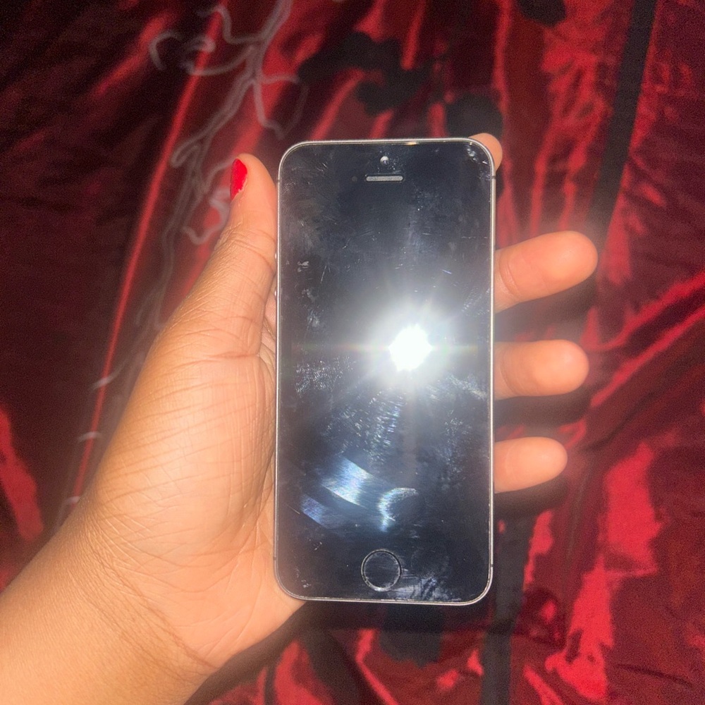 Apple Black iPhone Sleek Design Powerful Performance